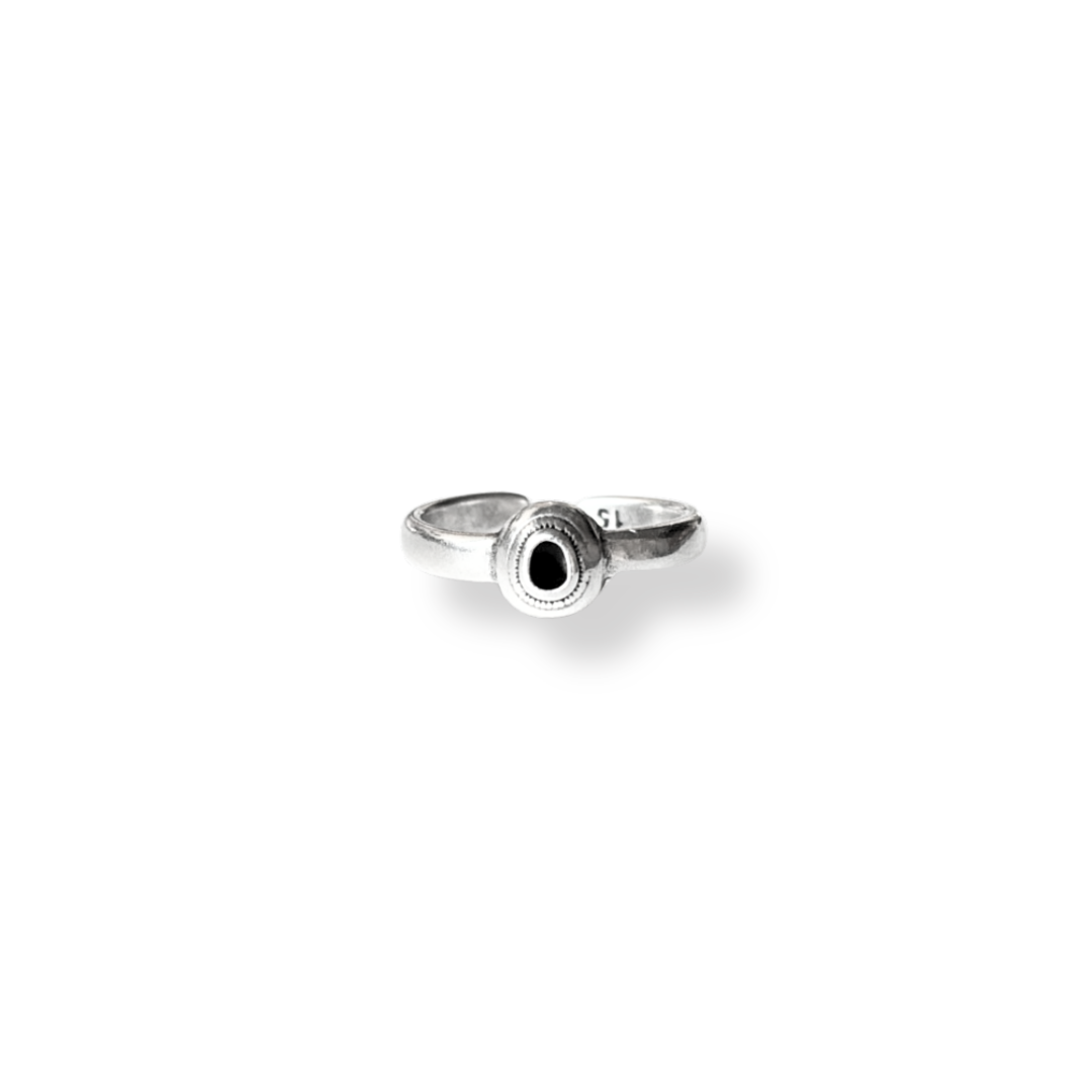 Black Dot ring
