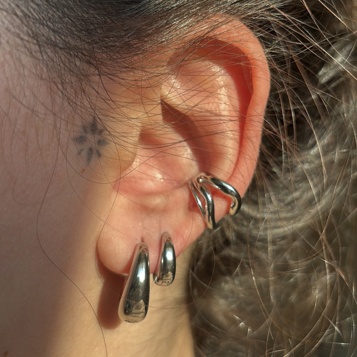 AURA hoops - Image 2