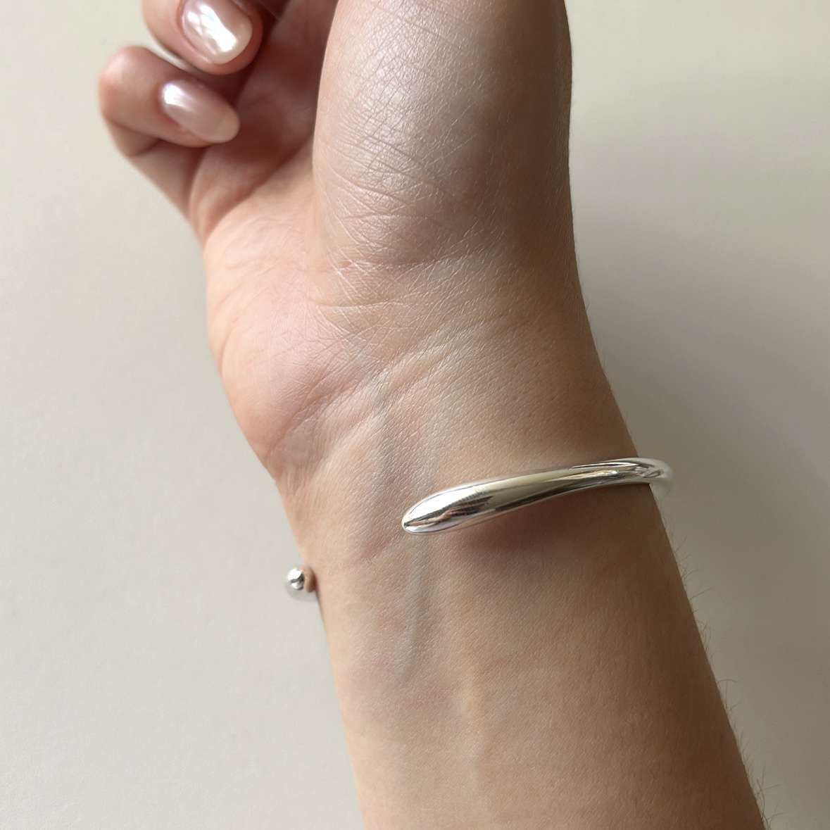 SOLA bracelet cuff - Image 3