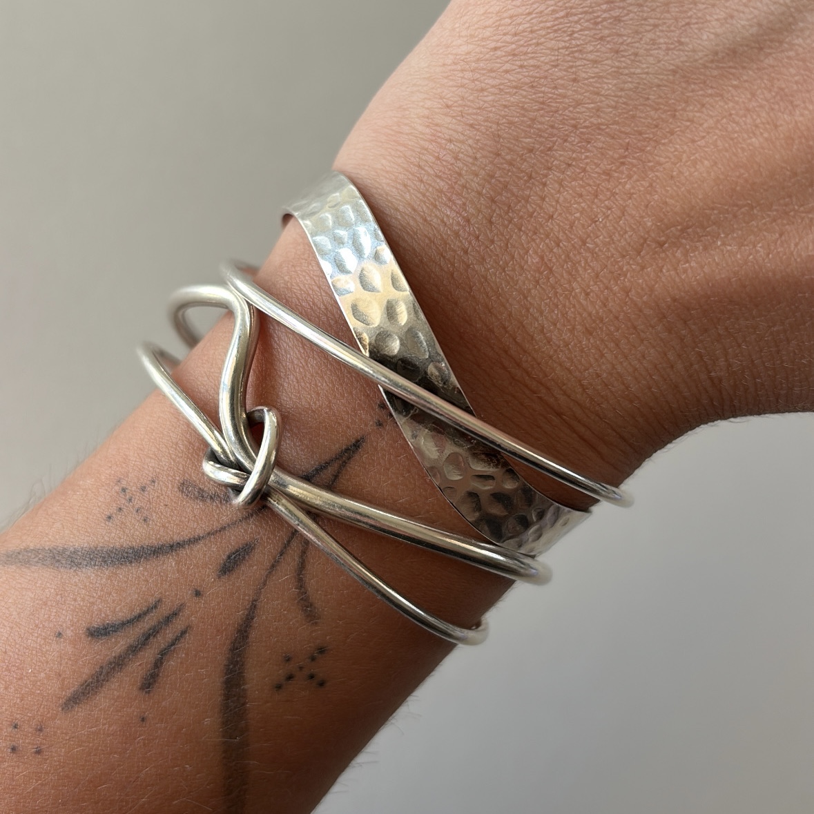Alternative view of ISOLA bracelet cuff